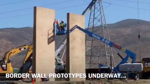 Trump montre les prototypes de son mur