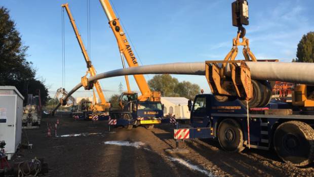 Normandie : une canalisation d’eau potable tirée sous la Seine