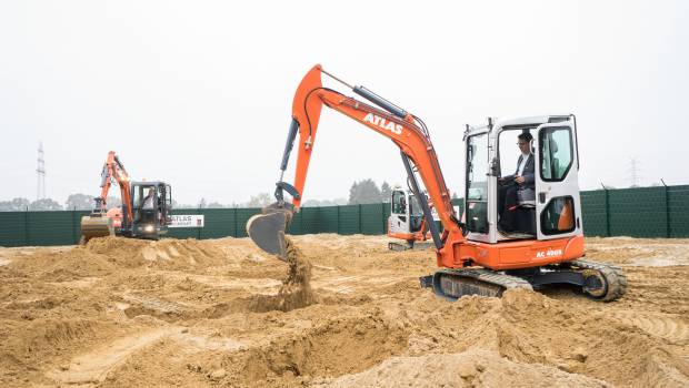 Atlas se lance dans la mini pelle