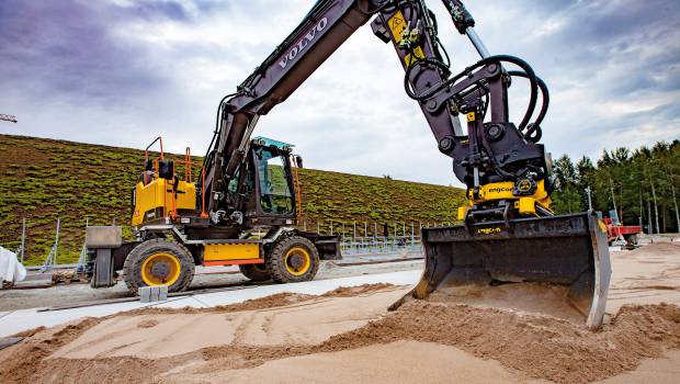 Engcon met un pied en Amérique du Nord