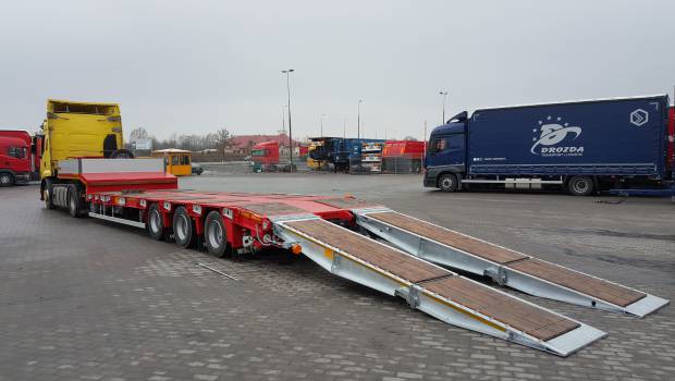 manoeuvre de camion remorque 8 carriers-trailer 