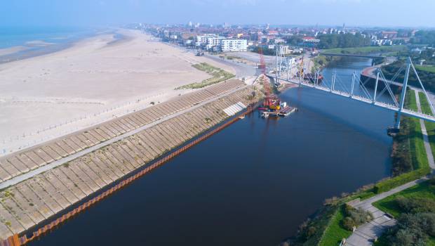 Dunkerque : GTS conforte la digue des Alliés