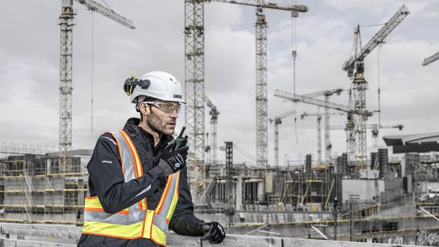 Uvex : une nouvelle teinte pour les lunettes de protection