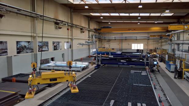 Liebherr France améliore ses process de découpe des tôles