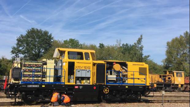 Enag dévoile la première locomotive hybride