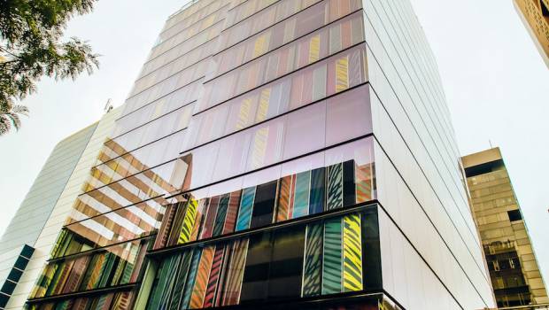Lima : un immeuble haut en couleur signé Jean Nouvel