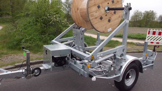 Remorque BKT 15 pour le ramassage des tourets au sol