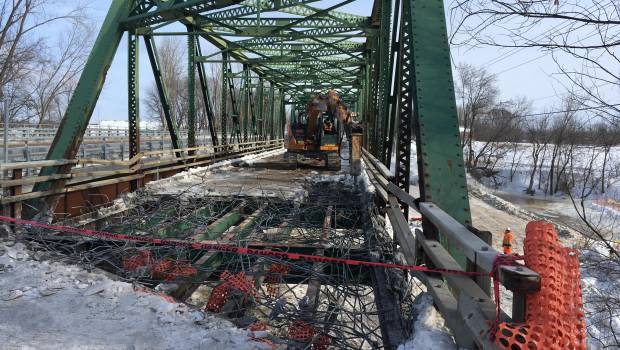 Un pont de glace au Québec