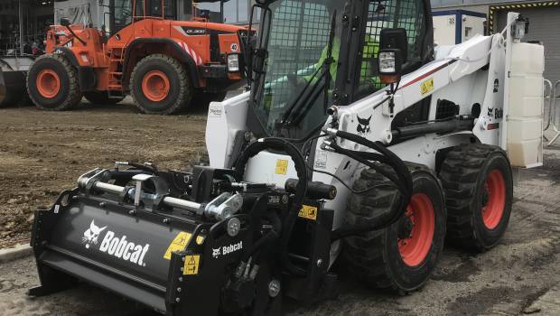 Bobcat étend sa gamme de raboteuses à mise à niveau automatique