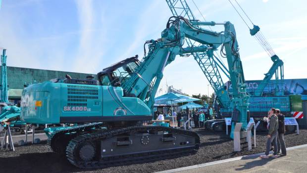 Kobelco 1000 Démolition par Steve Barste Intermat-2018-kobelco-elargit-gamme-pelles-demolition_620x350