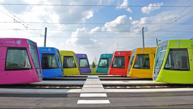 Une poutre APS neuve pour le tram de Reims