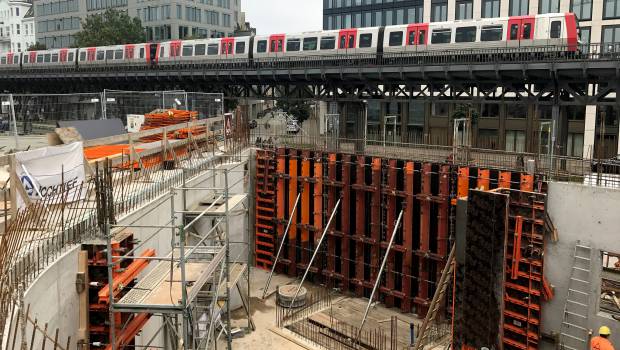 Hambourg : Paschal se met à table