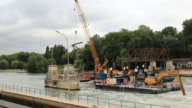 Ancien barrage de Vives-Eaux (77) : la démolition est en cours