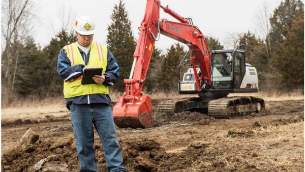 LBX équipe ses pelles 210 X4 de systèmes de guidage et contrôle 2D