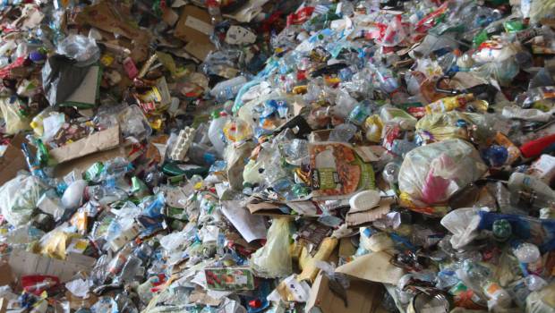 Carbios améliore son process de biorecyclage des plastiques PET