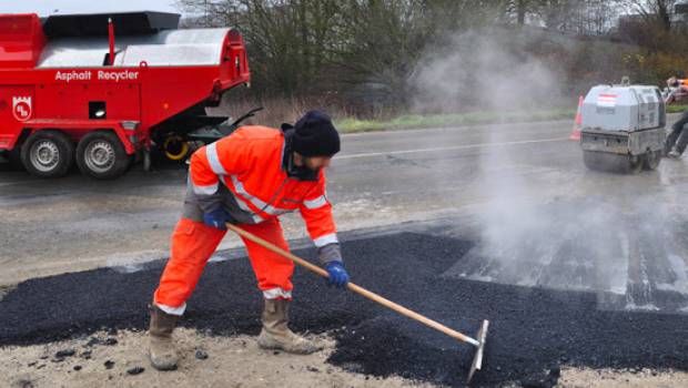 Pénurie de bitume : pourquoi ne pas tester un recycleur d'enrobés ?