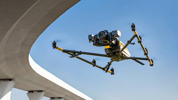 Topcon fait la promotion de son drone Falcon 8+
