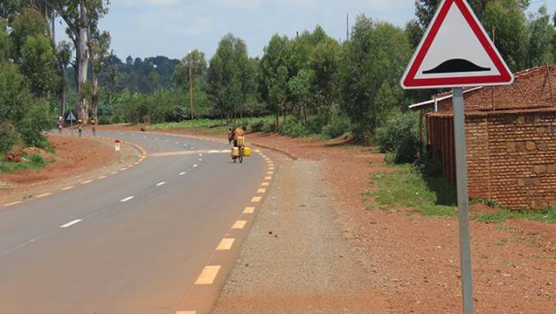 Au Burundi, Sogea-Satom rénove le réseau routier