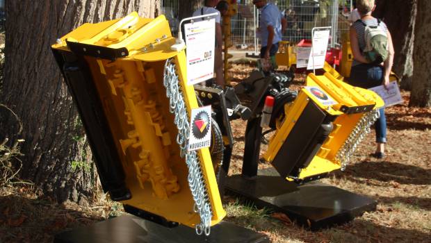 Xylor de Rabaud: des épareuses pour minipelles