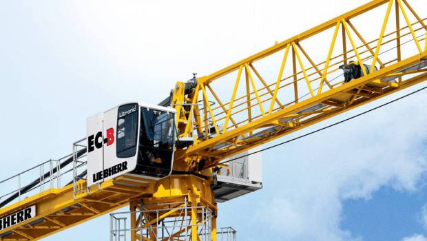 En Australie, Liebherr Grues à tour absorbe Morrow Equipment