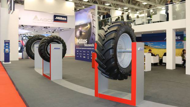 L'un des plus grands pneus agricoles au monde sur EIMA 2018