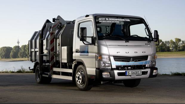 Mercedes-Benz Trucks et Fuso misent sur les carburants alternatifs