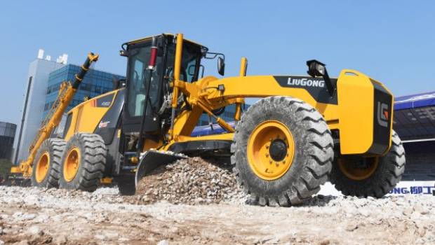 Confort, visibilité et stabilité pour la niveleuse 4180D de LiuGong