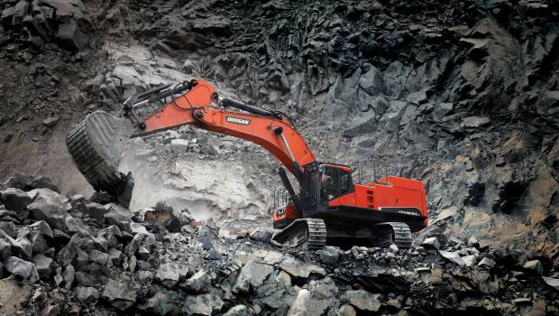 Doosan ajoute une pelle de 80 t à sa gamme