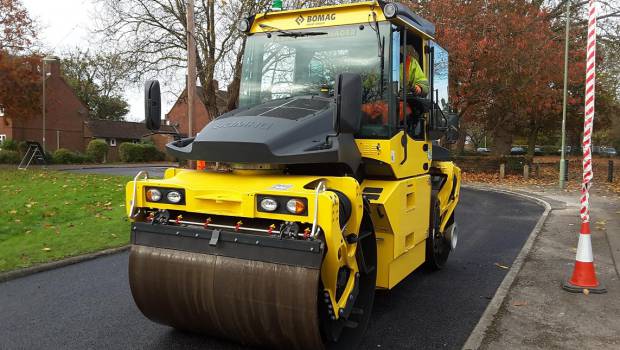 Bomag propose un compactage hybride