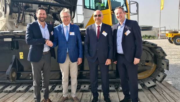 2 grues à chenilles Demag rejoignent la flotte d’AMS au Moyen-Orient