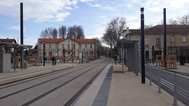 Deux ciments pour le tram d'Avignon