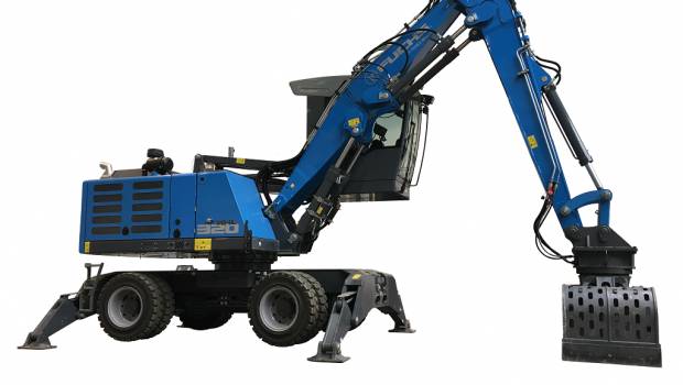 Les pelles Fuchs accueillent une « petite » compacte