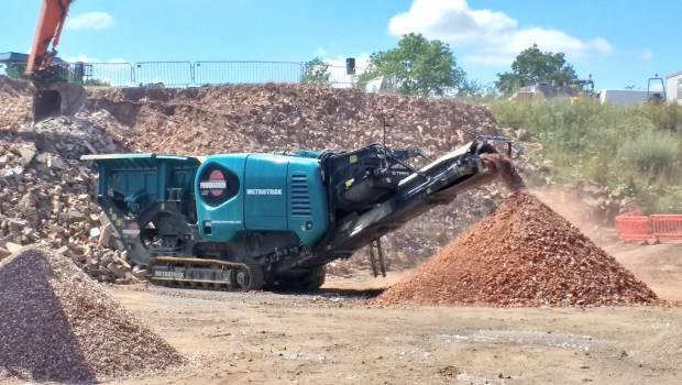 OMNI by Terex assure la sécurité des équipements Powerscreen