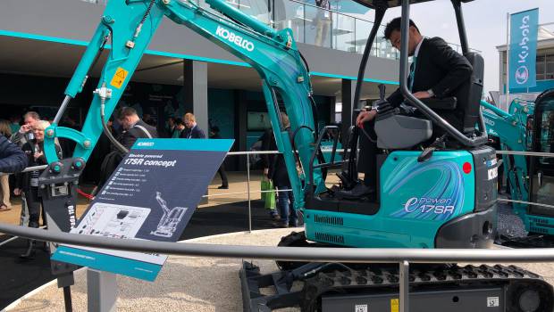 La mini pelle électrique selon Kobelco