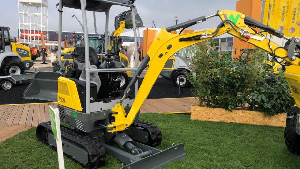 Wacker Neuson signe une mini pelle de 1 704 kg au lithium