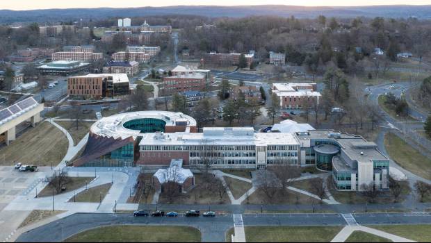 Au Massachusetts, l'Isenberg School of Management double sa surface