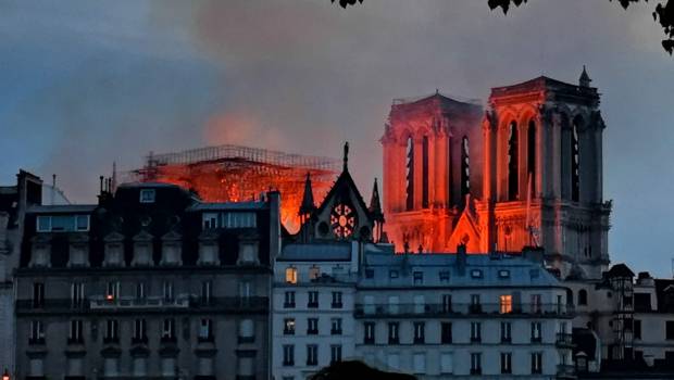 Notre-Dame de Paris : enjeux et premières réponses