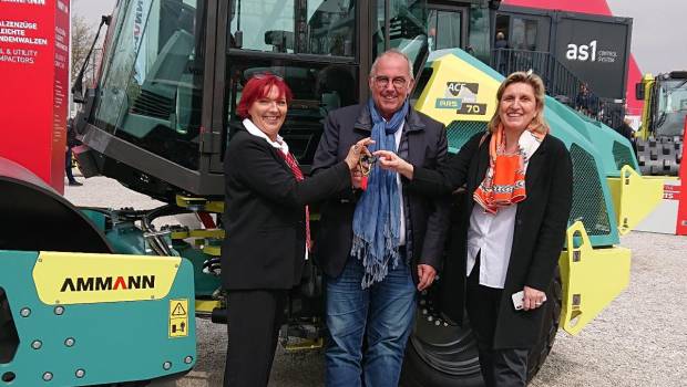 Le premier compacteur Ammann ARS 70D va à Locamod