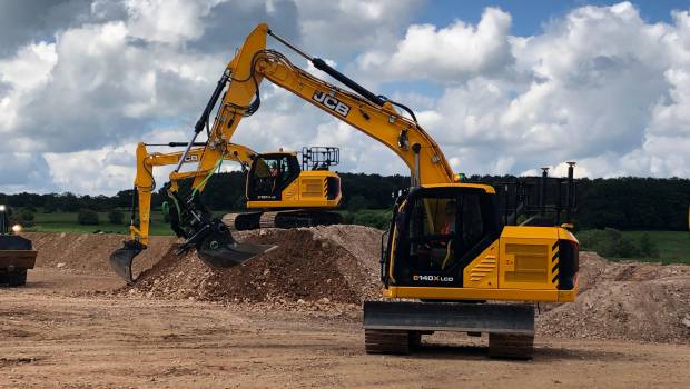 La série X de JCB s'étoffe de trois nouvelles pelles