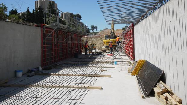 Peri emprunte le boulevard urbain sud de Marseille