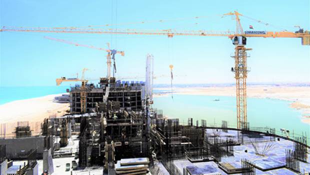 35 grues Potain à l'œuvre en Egypte