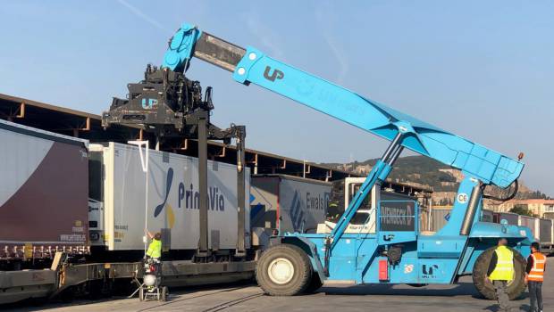 Signature du projet de terminal d’autoroute ferroviaire en Catalogne