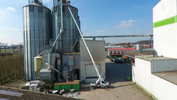 Ruthmann parvient à 300 kg de charge au panier sur 3,5 t