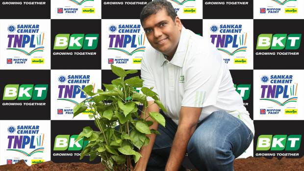 BKT se met au cricket vert