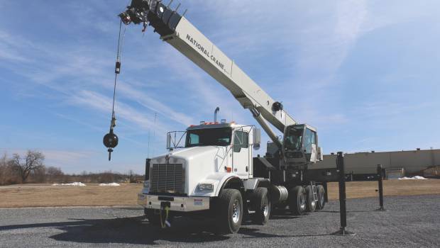 Manitowoc dévoile le camion grue NBT60L