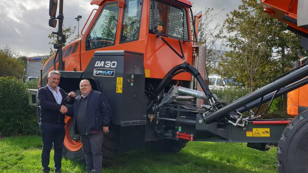 Le premier tombereau Doosan DA30 livré en France par Tipmat