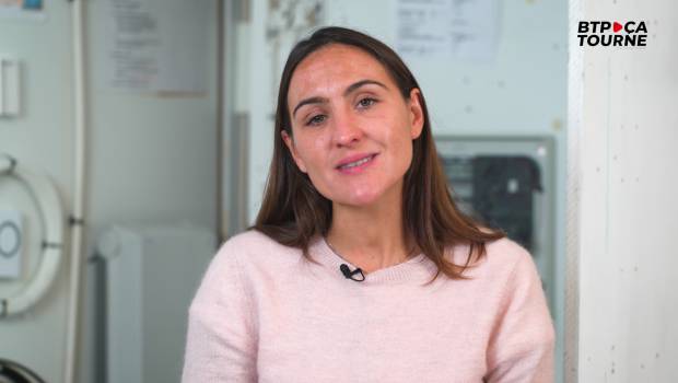 La parole est à vous éclaire la fibre optique