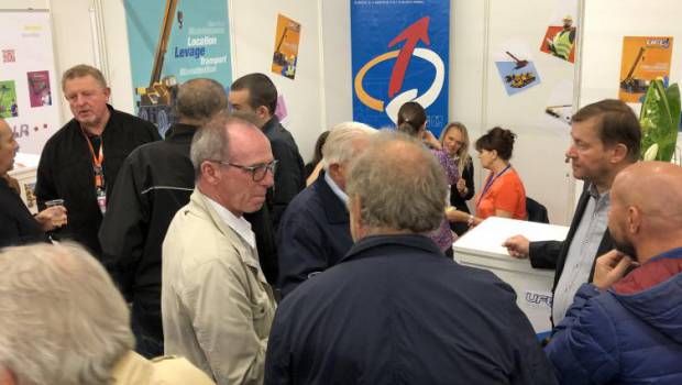 L'UFL se réunit au Chalet des Iles à Paris