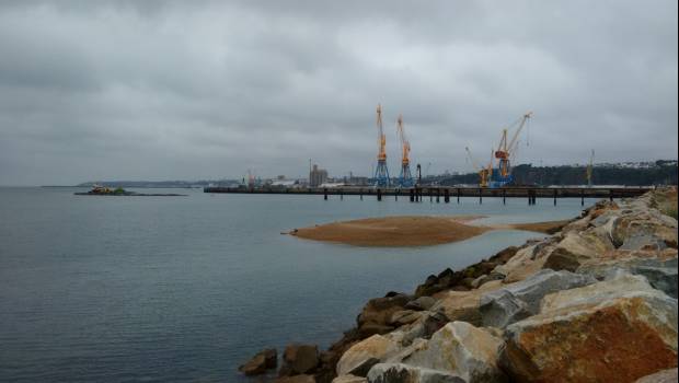 Modernisation du port de Brest : LafargeHolcim livre les matériaux par la mer