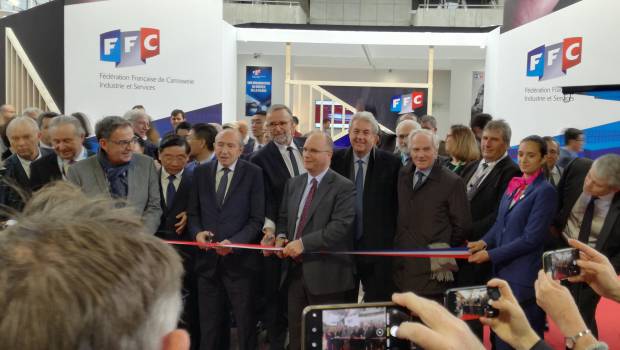 Gérard Collomb inaugure le salon Solutrans
